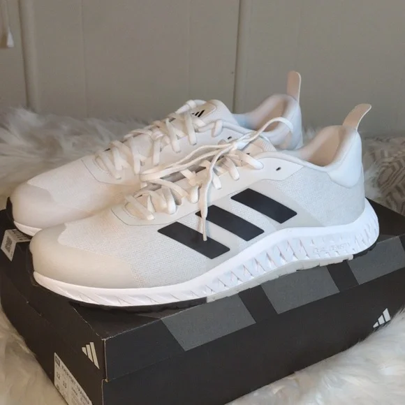 【adidas】★アディダス★Everyset Trainer WMNS★Chalk White★ adidas】☆アディダス☆Everyset Trainer WMNS☆Chalk White☆